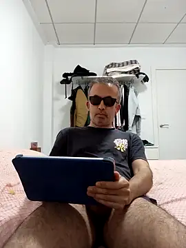 EmilioTaladdro online show from May 13, 8:16 pm