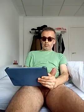 EmilioTaladdro online show from April 12, 6:27 am