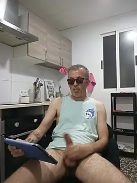 EmilioTaladdro online show from May 27, 9:11 pm