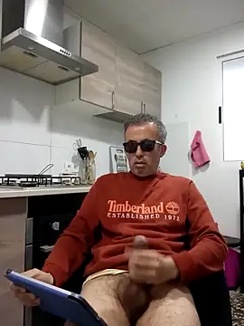 EmilioTaladdro online show from April 1, 6:04 am