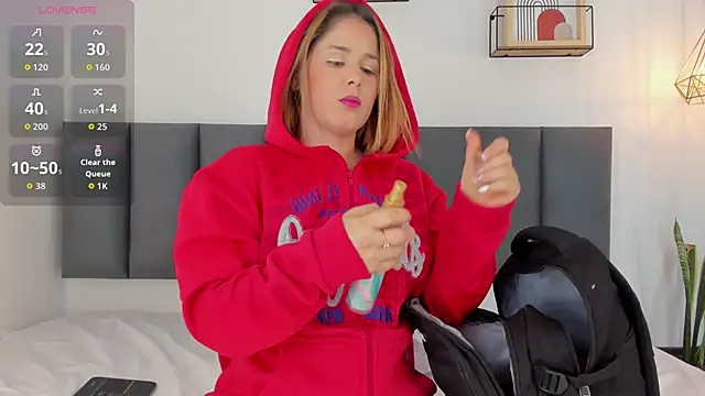 dulce mmg online show from October 31, 7:10 pm