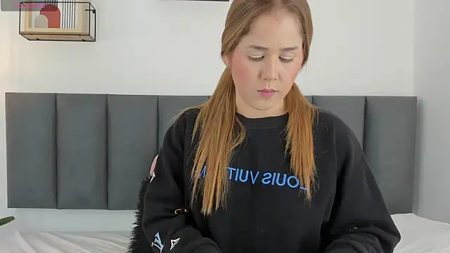 dulce mmg online show from November 18, 7:17 pm