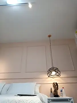 Snapshot of ArielBlossom___ chatting on February 22, 12:07 pm ArielBlossom online show from February 22, 12:07 pm