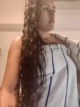 Snapshot of ArielBlossom___ chatting on November 27, 11:16 pm ArielBlossom online show from November 27, 11:16 pm