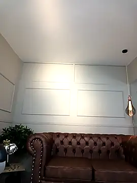 ArielBlossom    online show from January 17, 11:58 am