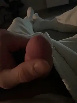 Milike 93 online show from February 4, 6:36 pm