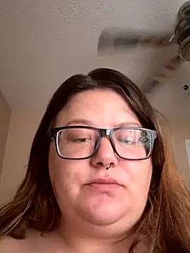 Snapshot of amberlynntun chatting on December 2, 4:19 pm amberlynntun online show from December 2, 4:19 pm