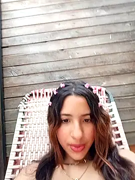 Snapshot of Sweet-Doncella chatting on September 14, 1:55 pm Sweet-Doncella online show from September 14, 1:55 pm