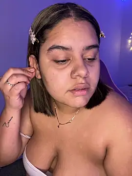 Anabelle 00  online show from May 10, 3:43 am