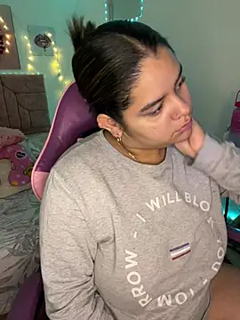 Anabelle 00  online show from April 13, 3:10 am