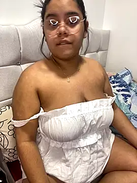 Anabelle 00  online show from November 8, 10:35 pm