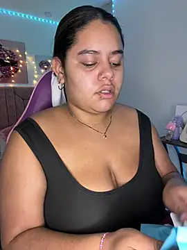 Anabelle 00  online show from April 17, 3:09 am