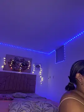 Snapshot of Anabelle_00_ chatting on June 10, 4:24 am Anabelle 00 online show from June 10, 4:24 am