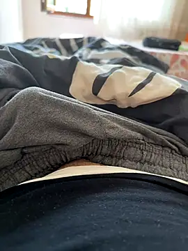 LAZ3R1 online show from October 10, 7:42 am