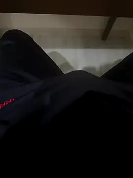 LAZ3R1 online show from December 1, 2:12 am