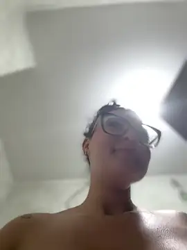 GabyMejiaa online show from February 20, 6:19 am