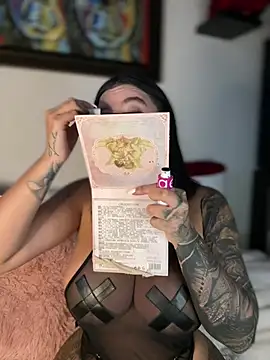 GabyMejiaa online show from February 2, 9:58 pm