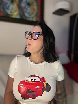 GabyMejiaa online show from December 3, 1:06 am