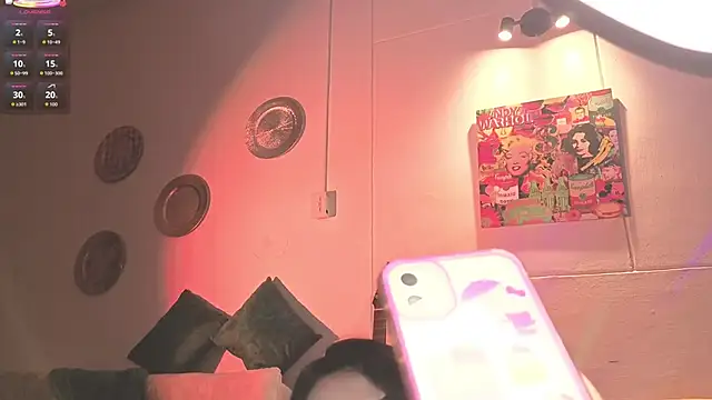 ashlynnlowe  online show from September 17, 8:33 pm