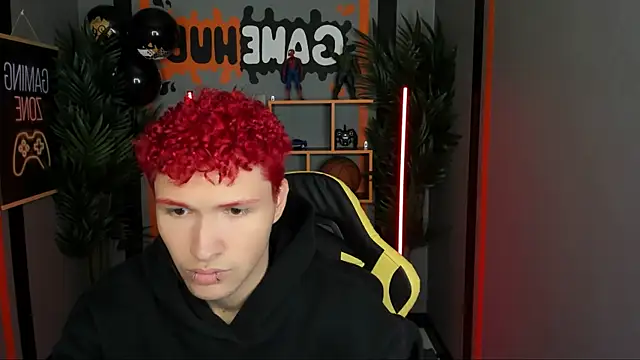 Snapshot of JonnyDarka chatting on November 3, 10:19 am JonnyDarka online show from November 3, 10:19 am