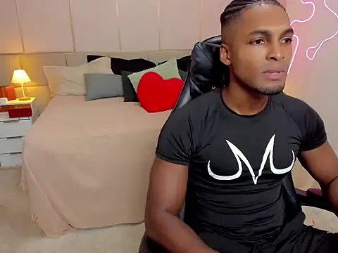 SoHighAngel online show from March 11, 9:31 pm