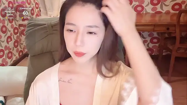 Snapshot of miss-lin chatting on December 5, 1:21 pm miss-lin online show from December 5, 1:21 pm