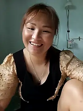 Snapshot of Tamara-a chatting on October 18, 3:41 am Tamara-a online show from October 18, 3:41 am