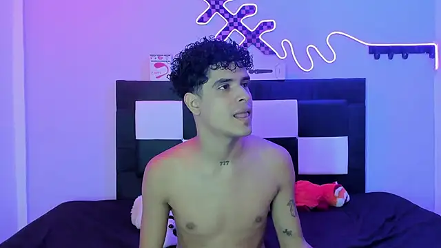 Lucky boys  X online show from May 27, 1:40 pm