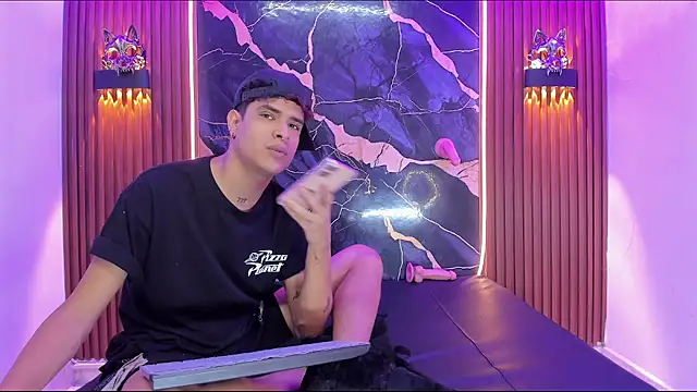 Lucky boys  X online show from April 5, 6:25 pm