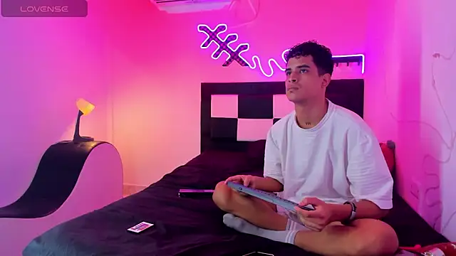 Lucky boys  X online show from September 25, 12:00 pm