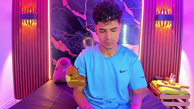 Lucky boys  X online show from November 11, 12:55 pm