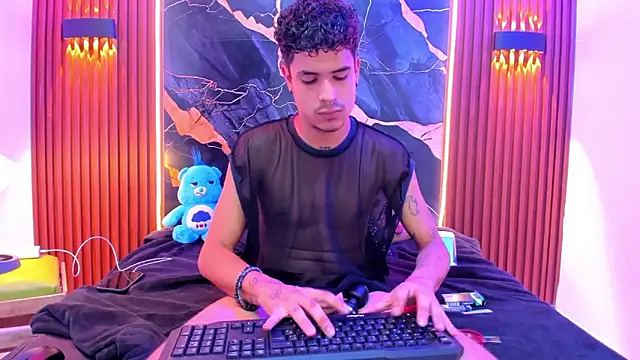 Lucky boys  X online show from February 13, 5:57 pm