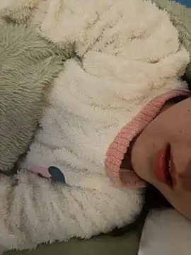 Snapshot of ruiki666 chatting on December 1, 1:50 am ruiki666 online show from December 1, 1:50 am