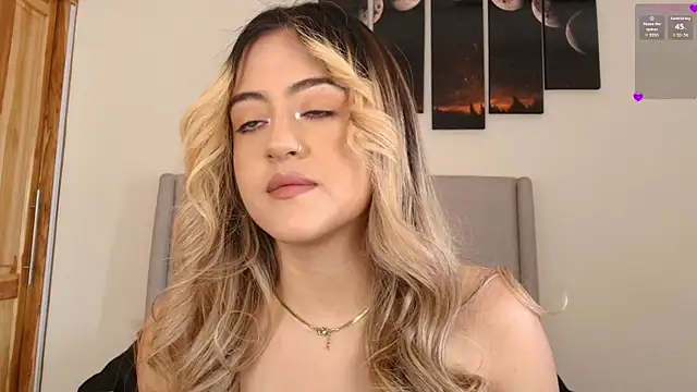 MaryMoon  online show from December 16, 6:01 pm