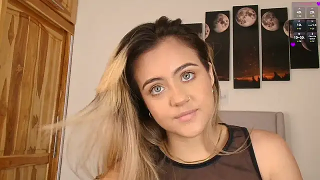 MaryMoon  online show from December 15, 7:09 pm