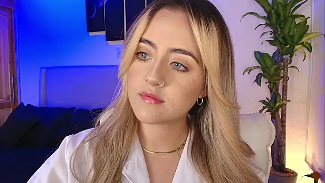 MaryMoon  online show from November 15, 2:37 am