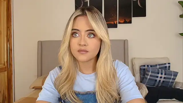 MaryMoon  online show from January 12, 11:53 pm