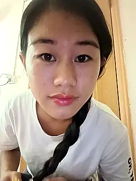 Snapshot of luy-xinh02 chatting on October 7, 2:23 am luy-xinh02 online show from October 7, 2:23 am