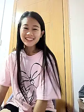 Snapshot of luy-xinh02 chatting on October 7, 2:29 pm luy-xinh02 online show from October 7, 2:29 pm