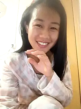 Snapshot of luy-xinh02 chatting on September 23, 12:34 pm luy-xinh02 online show from September 23, 12:34 pm