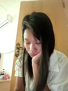 Snapshot of luy-xinh02 chatting on September 28, 7:04 am luy-xinh02 online show from September 28, 7:04 am