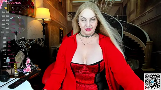Nina Devillle online show from May 1, 11:15 am