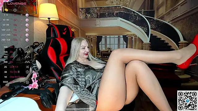 Nina Devillle online show from March 27, 11:22 am