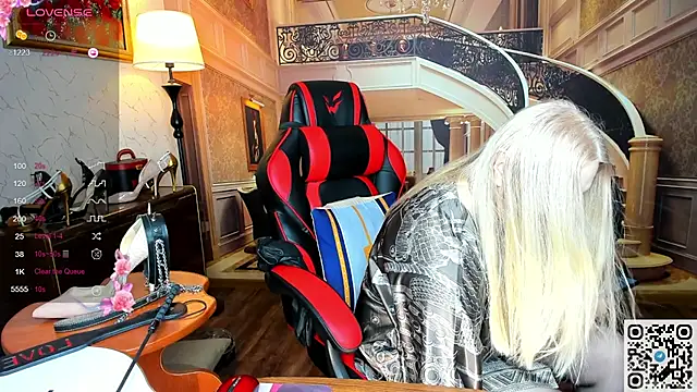 Nina Devillle online show from March 2, 5:08 am