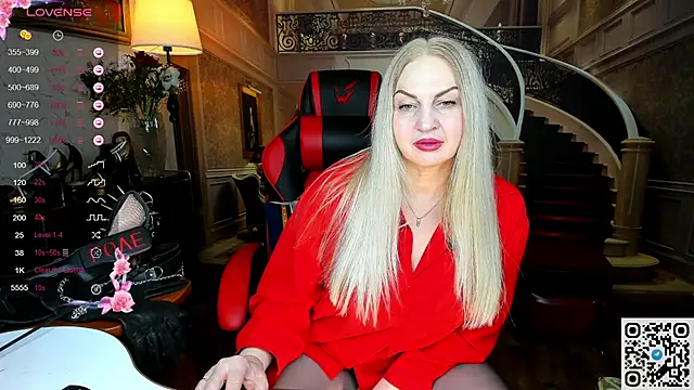 Nina Devillle online show from March 15, 2:40 am