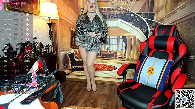 Nina Devillle online show from April 11, 12:51 am