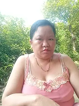 Snapshot of riso-00 chatting on July 3, 8:32 am riso-00 online show from July 3, 8:32 am
