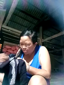 Snapshot of riso-00 chatting on October 15, 3:09 pm riso-00 online show from October 15, 3:09 pm