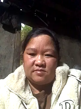 Snapshot of riso-00 chatting on November 21, 10:25 am riso-00 online show from November 21, 10:25 am