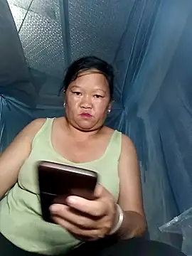 Snapshot of riso-00 chatting on October 4, 1:45 pm riso-00 online show from October 4, 1:45 pm